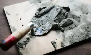 Cement 1 czy 2: Kluczowe różnice, które mogą kosztować cię więcej