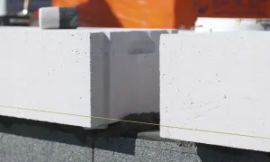 Budowa domu z bloczków Ytong. Sprawdź aktualny ytong cennik i materiały budowlane.