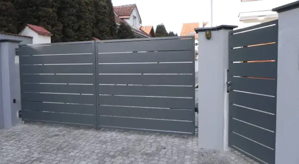 Nowoczesny schemat fundament pod bramę dwuskrzydłową. Solidna konstrukcja, estetyczny wygląd.