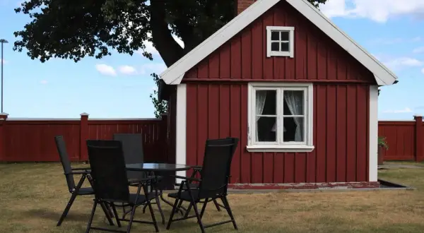 Ile kosztuje budowa domku letniskowego murowanego? Sprawdź ceny!