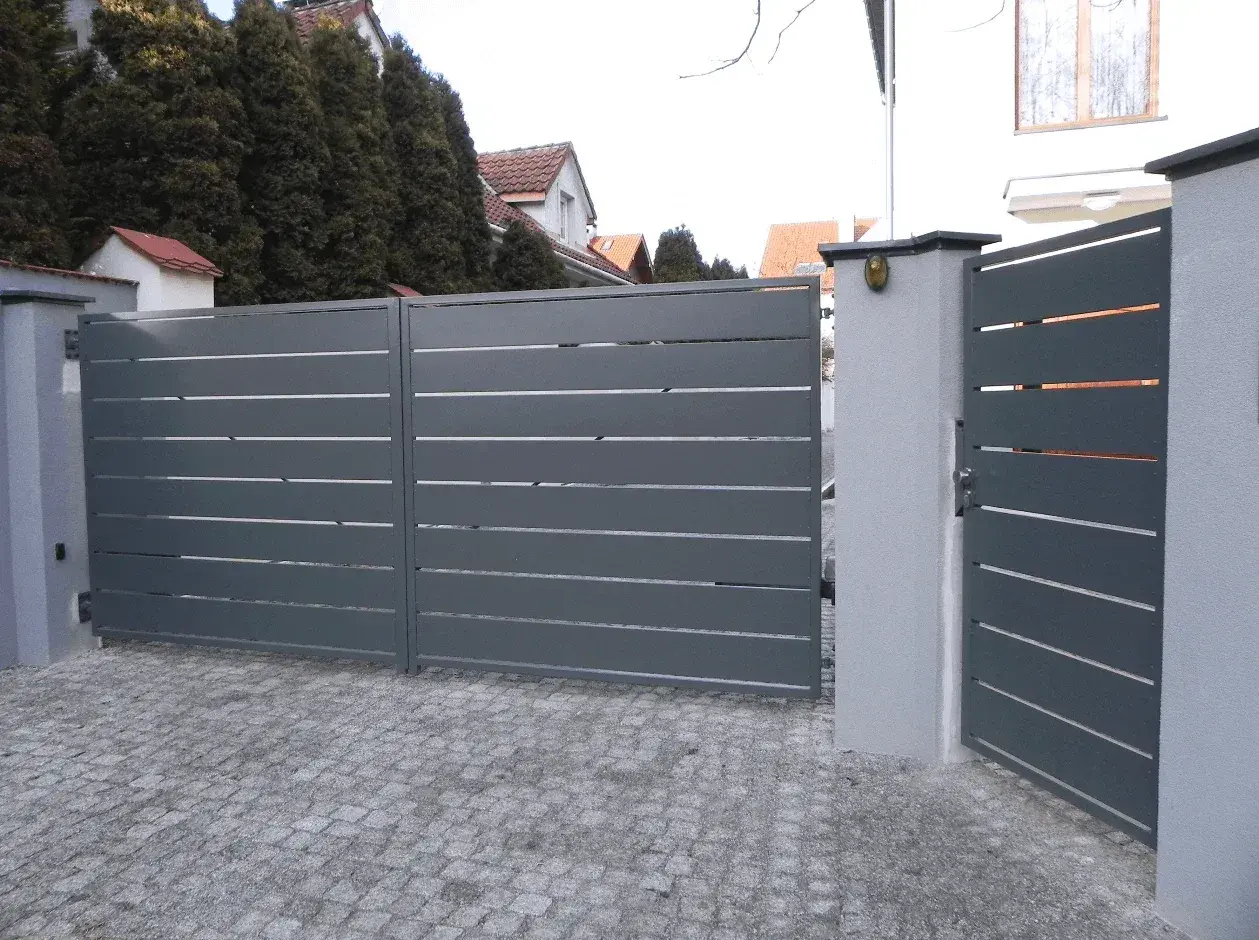 Nowoczesny schemat fundament pod bramę dwuskrzydłową. Solidna konstrukcja, estetyczny wygląd.