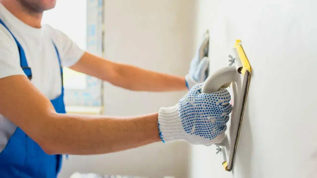 Zdjęcie Ile kosztuje worek gładzi? Sprawdź ceny i porównaj oferty