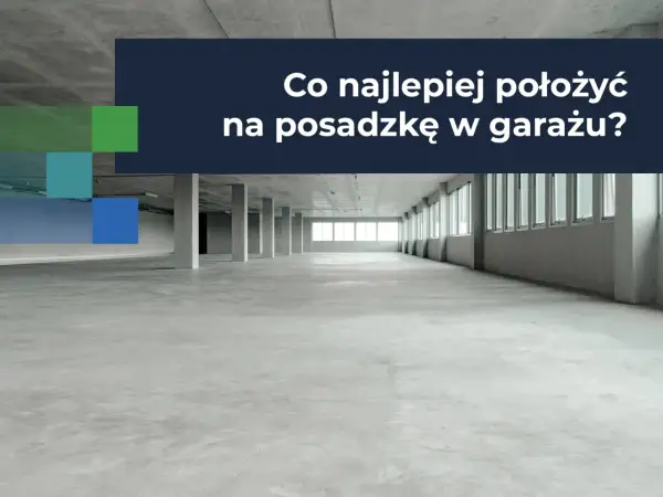Pusta hala z betonową posadzką, idealna na nieogrzewany garaż. Tekst: "Co najlepiej położyć na posadzkę w garażu?".